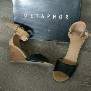 Black & Tan wedges Sz 7